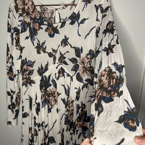 Free People First Kiss Maxi Dress Medium Sleeve Flowy Floral Scoop Neck White - Picture 12 of 16
